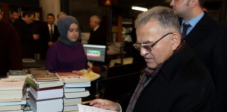 KÜLTÜR HAFIZASI OLAN BÜYÜKŞEHİR KÜTÜPHANELERİNE 4,5 YILDA 7 MİLYONU AŞKIN ZİYARETÇİ