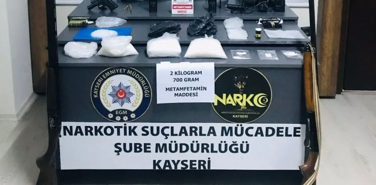 Narkotik operasyonunda 2 gözaltı