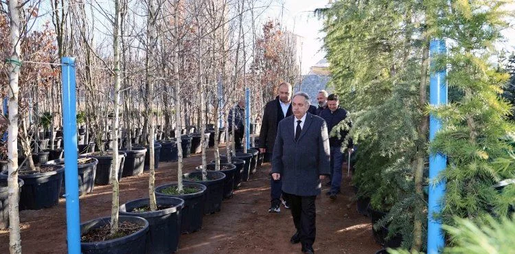 “BAHARDA FARKLI BİR MİLLET BAHÇESİ BİZİ BEKLİYOR”