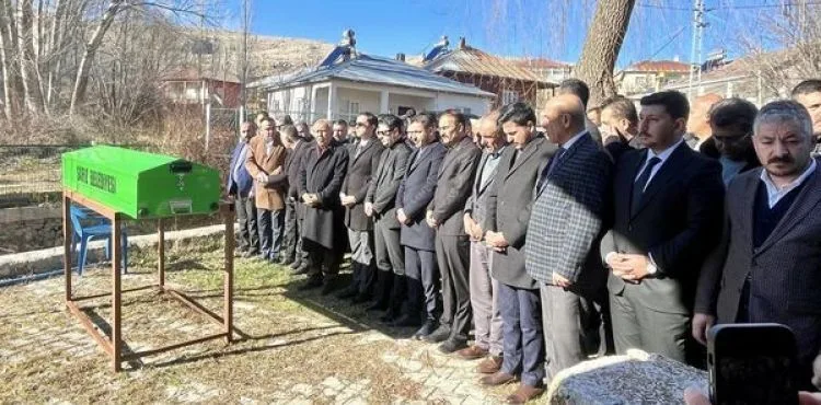 Vekil Özdemir’in amcası Fevzi Özdemir son yolculuğuna uğurlandı
