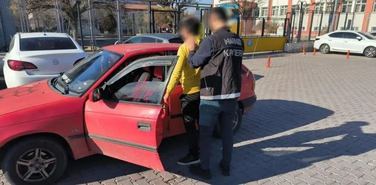 Narkotik ekipleri şok uygulamasında 33 şahsı ve 4 aracı denetledi