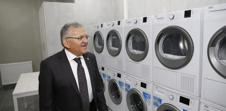 BÜYÜKŞEHİR, 6 BİN 650 ÖĞRENCİNİN ÇAMAŞIRLARINI ÜCRETSİZ YIKADI