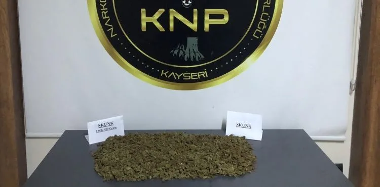Stepneye zulalı 1 kilo 530 gram uyuşturucu madde ele geçirildi