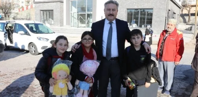 MELİKGAZİ GENÇLERİ MUTLU ETMEYE DEVAM EDİYOR