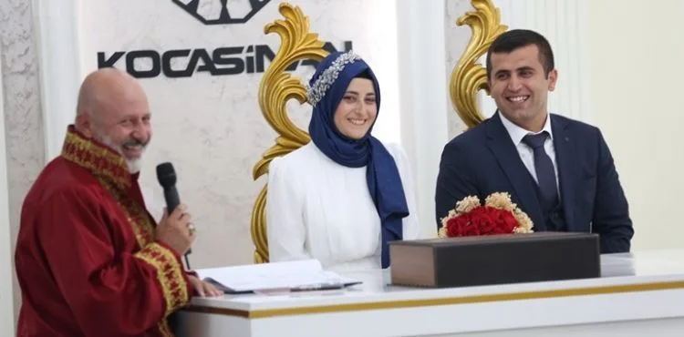 KOCASİNAN, 2023 YILINDA 2 BİN 804 MUTLU EVLİLİĞİN TEMELİNİ ATTI