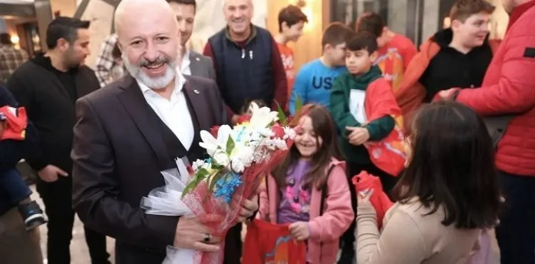 BAŞKAN ÇOLAKBAYRAKDAR, “SEYRANİ, KENTSEL DÖNÜŞÜM TAMAMLANMASIYLA ON NUMARA OLACAK!”