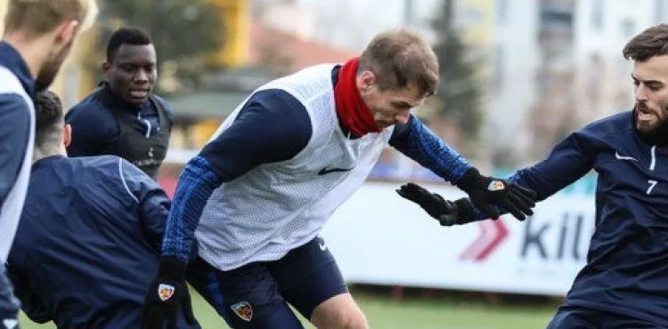 Kayserispor’da Sivasspor mesaisi devam ediyor