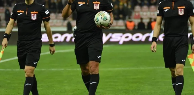 Kayserispor – Sivasspor maçını Alper Akarsu yönetecek