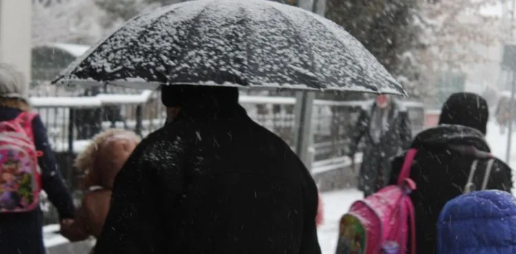 Kayseri’ye kar geliyor; hava sıcaklıkları düşecek