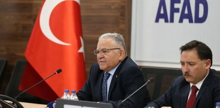 BÜYÜKKILIÇ, VALİ ÇİÇEK BAŞKANLIĞINDA İL AFET VE ACİL DURUM KOORDİNASYON TOPLANTISI’NA KATILDI