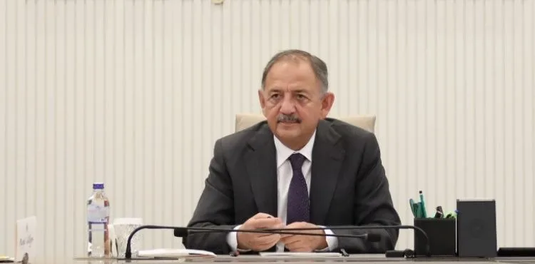 “İSTER REZERV ALANDA, İSTERLERSE DE YAŞADIKLARI MAHALLEDE AİLEMİZİN KONUTU HAZIR”