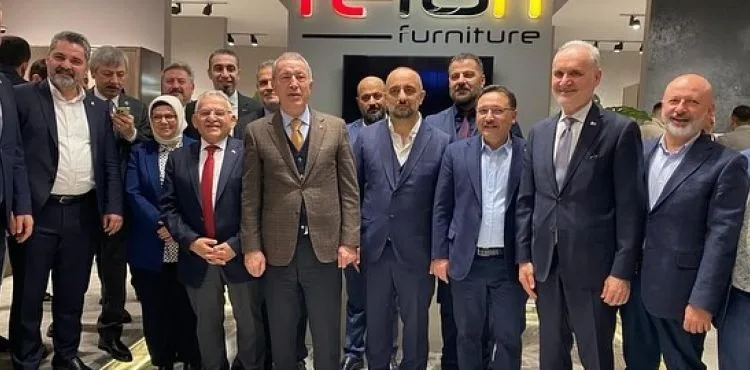 BAŞKAN BÜYÜKKILIÇ, ULUSLARARASI İSTANBUL MOBİLYA FUARI’NDA KAYSERİLİ FİRMALARIN YANINDA