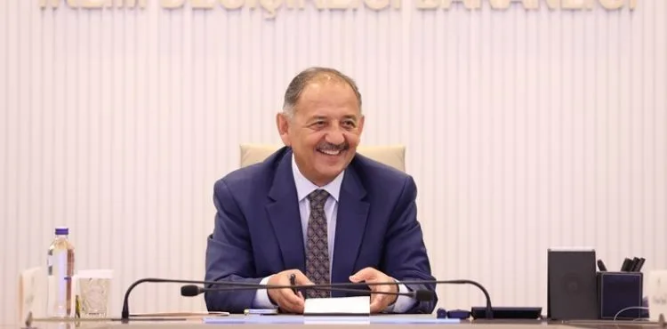 “SİZİN YÜZÜNÜZDEKİ TEBESSÜM DÜNYALARA BEDEL”