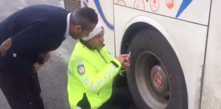 Trafik ekipleri şoför ve yolcuları bilgilendirildi