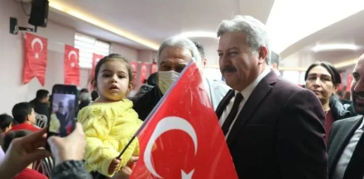 MİNİKLER, MELİKGAZİ'NİN KARNE ŞENLİĞİNDE DOYASIYA EĞLENDİ