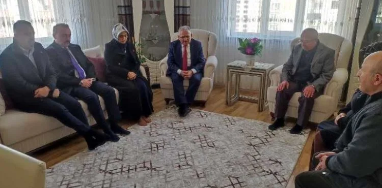 BAŞKAN BÜYÜKKILIÇ’TAN ŞEHİT AİLESİNE ZİYARET