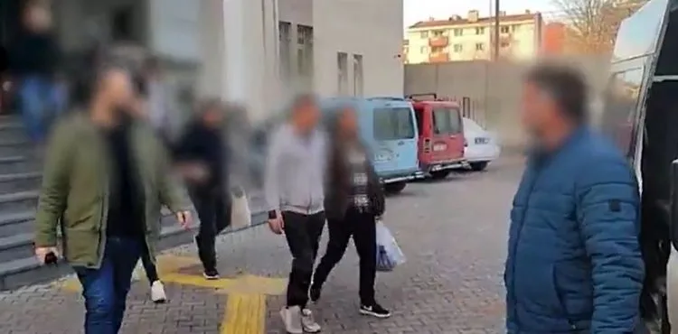 Aranan şahıs operasyonunda 15 firari cezaevine teslim edildi