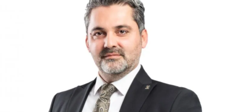 AK Parti Kayseri İl Başkanı Fatih Üzüm’den Asrın Felaketi Yıl Dönümü Mesajı