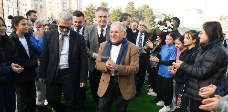AMATÖR SPOR KULÜPLERİ, SPORCUNUN DOSTU BAŞKAN BÜYÜKKILIÇ’I BAĞRINA BASTI