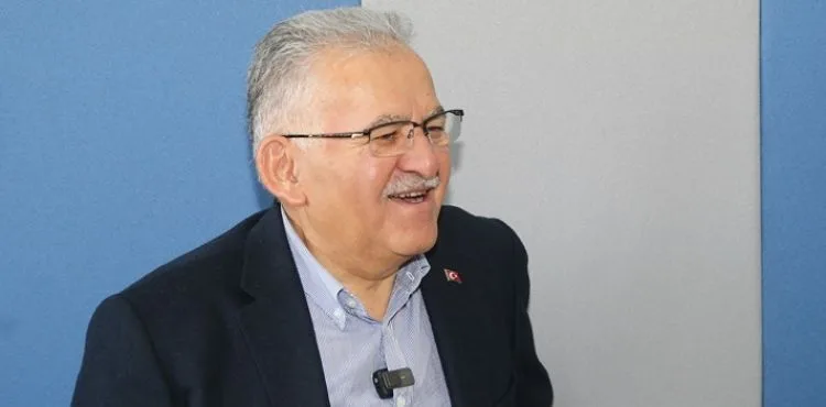 BAŞKAN BÜYÜKKILIÇ’TAN GELECEĞİN SANATÇILARINA: “SİZLER BİZİM ÜMİDİMİZSİNİZ”