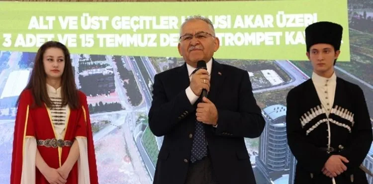 BÜYÜKKILIÇ’TAN ÇERKESLERE: “BİZ ET İLE TIRNAĞIZ”