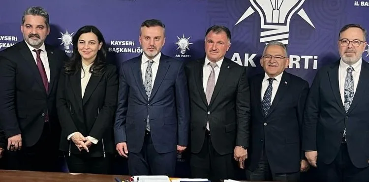 AK Parti Yahyalı İlçe Başkanı Adem Sarıçiçek oldu