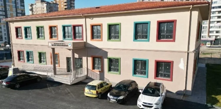 MELİKGAZİ, YILDIRIM BEYAZIT MAHALLESİ'NDE 2 OKULU BİRDEN HİZMETE AÇACAK
