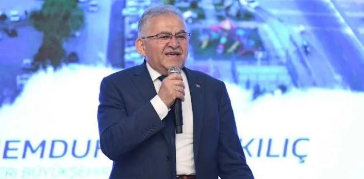 BÜYÜKKILIÇ: “İNSANA HİZMET ETMEK İBADETTİR, SİZLERE AŞK İLE ÇALIŞAN YORULMAZ”