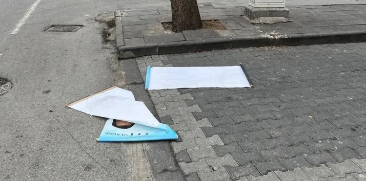 İYİ PARTİLİ GÖKER GÖZÜTOK: AFİŞLERİMİZE YAPILAN SALDIRIYI KINIYORUZ