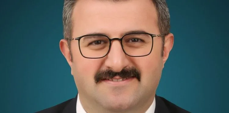 BAKİ COŞKUN, MELİKGAZİ BELEDİYE BAŞKANLIĞI İÇİN HIZLI BİR GİRİŞ YAPTI