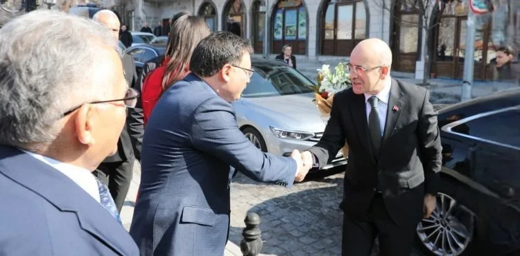 Hazine ve Maliye Bakanı Şimşek’ten Valilik ziyareti