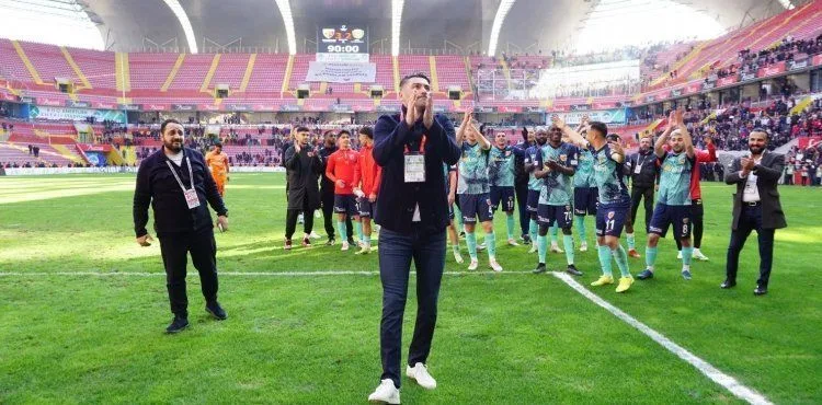 Kayserispor, Burak Yılmaz ile yenilmezlik serisini 5 maça çıkardı