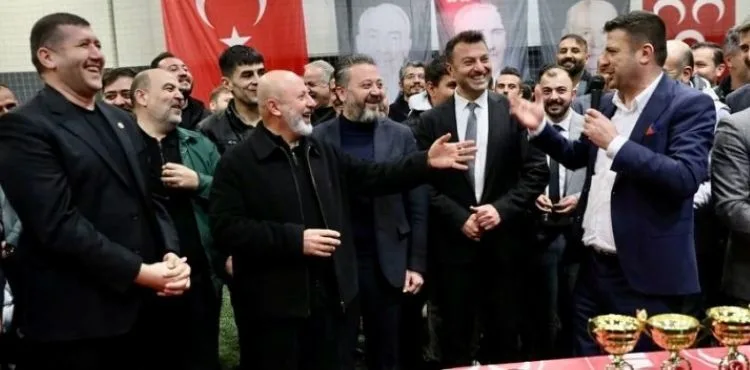 BAŞKAN ÇOLAKBAYRAKDAR, ‘BÖLGELER ARASI FUTBOL TURNUVASI’NIN FİNAL MAÇINI İZLEDİ