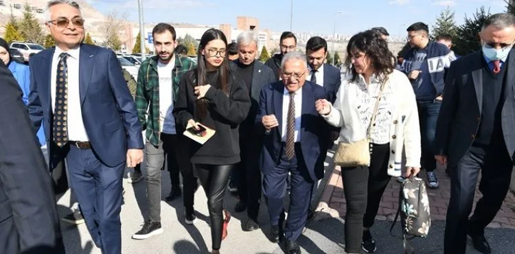 GENÇ DOSTU BAŞKAN, ÖĞRENCİLERLE BULUŞUYOR