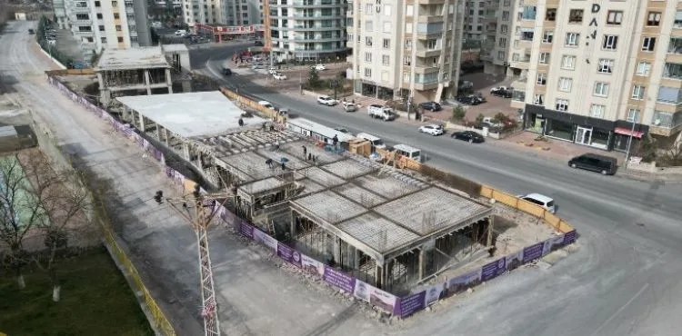 GÜLTEPE'NİN CAMİ, KUR’AN KURSU VE AİLE SAĞLIĞI MERKEZİ HIZLA YÜKSELİYOR