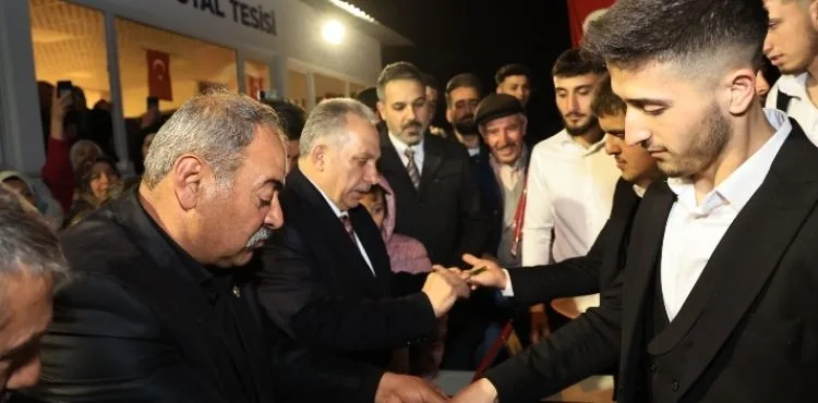 BAŞKAN YALÇIN, ÇATAKDERELİ GENÇLERİ ASKERE UĞURLADI