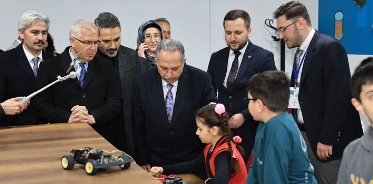 TALAS'IN ESPORU GENÇLERİN MERKEZİ OLDU
