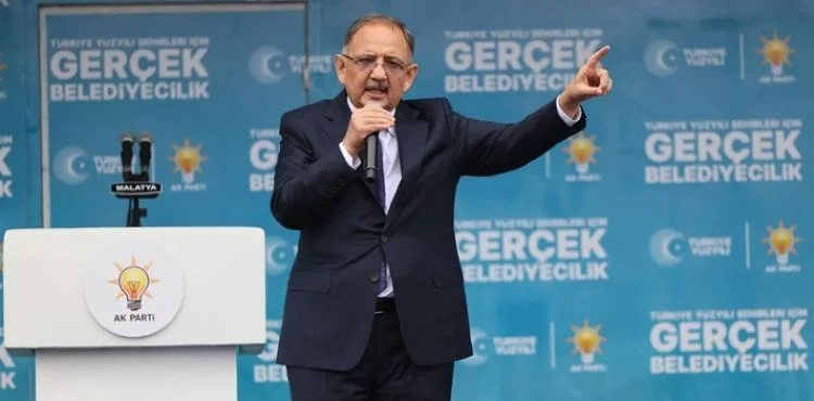 ÇEVRE, ŞEHİRCİLİK VE İKLİM DEĞİŞİKLİĞİ BAKANI MEHMET ÖZHASEKİ, MALATYA’DA HALKA HİTAP ETTİ.