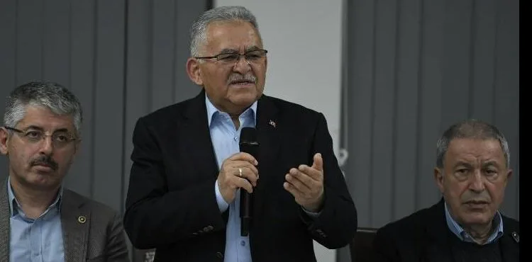 MECLİS ÜYELERİ İLE BİR ARAYA GELEN BAŞKAN BÜYÜKKILIÇ’TAN ÖNEMLİ AÇIKLAMALAR