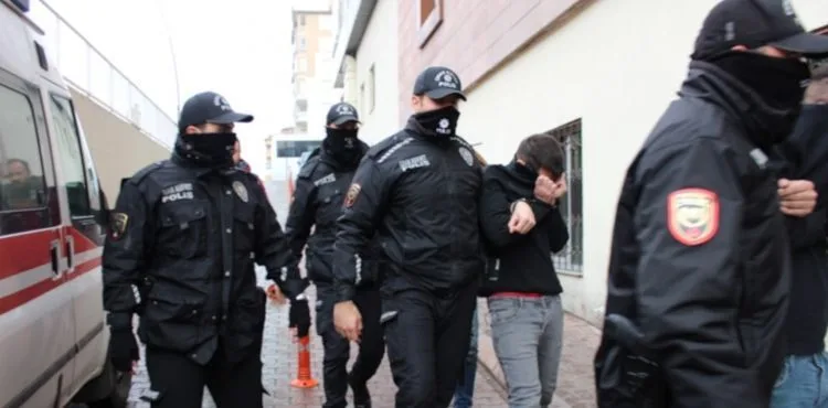 Uyuşturucu madde operasyonlarında toplamda 38 şüpheli yakalandı