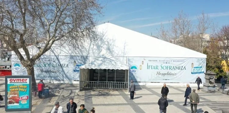 KAYSERİ’DE İFTAR SOFRALARI BÜYÜKŞEHİR’DEN