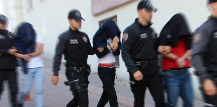 ‘Yılanlar Grubu’ adlı silahlı organize suç örgütü, polis ekiplerince çökertildi