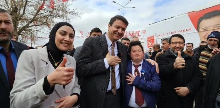 “KUMANDA EDİLEN DEĞİL YERİNDEN YÖNETİLEN BİR İLÇE OLACAĞIZ”