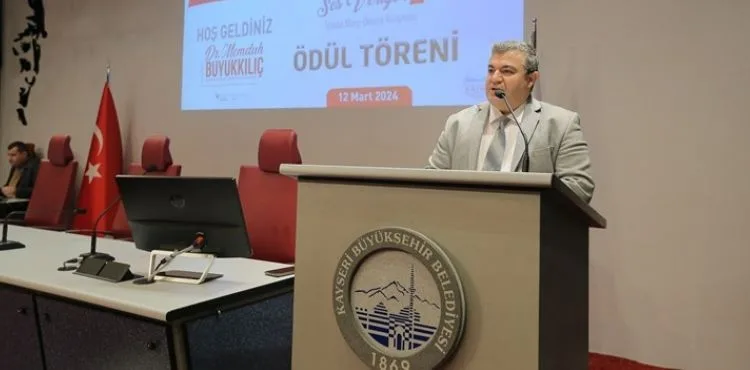 BÜYÜKŞEHİR’İN İSTİKLAL MARŞI OKUMA YARIŞMASI ÖDÜL TÖRENİ GERÇEKLEŞTİRİLDİ
