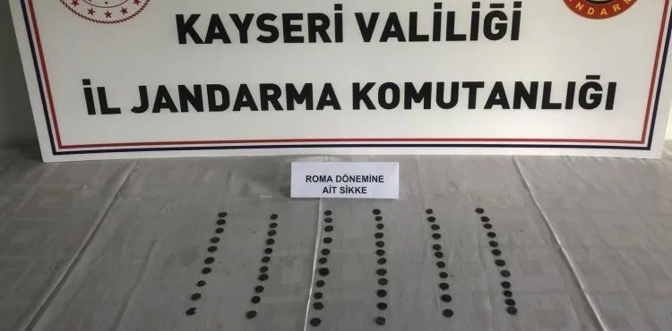 Tarihi eser kaçakçılığı operasyonunda 67 sikke ele geçirildi