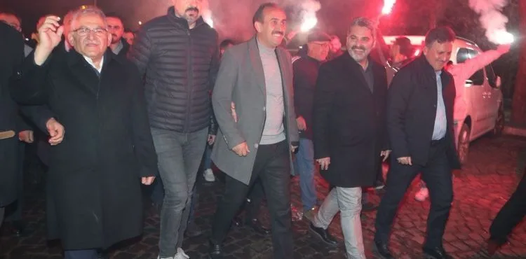 “Gölgemizde geçinenler nerede”
