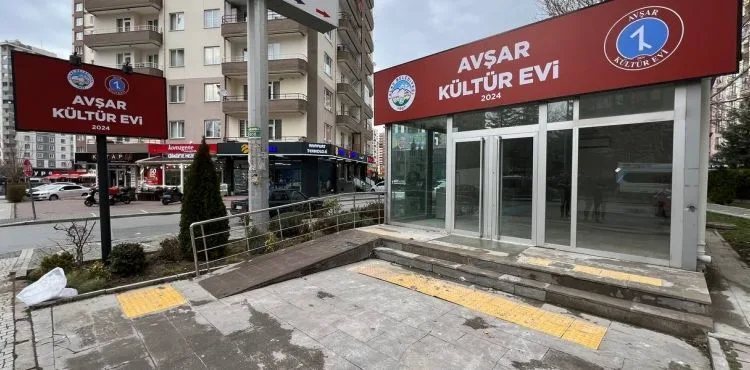 İYİ Parti Talas Belediye Başkan Adayı Gözütok, “Avşarlara bu kulübeyi mi layık gördünüz?”