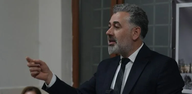 HALKIN SORUNLARINDAN UZAKLAR