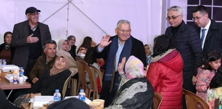 BAŞKAN BÜYÜKKILIÇ, BÜYÜKŞEHİR’İN İFTAR SOFRASI’NI ZİYARET ETTİ