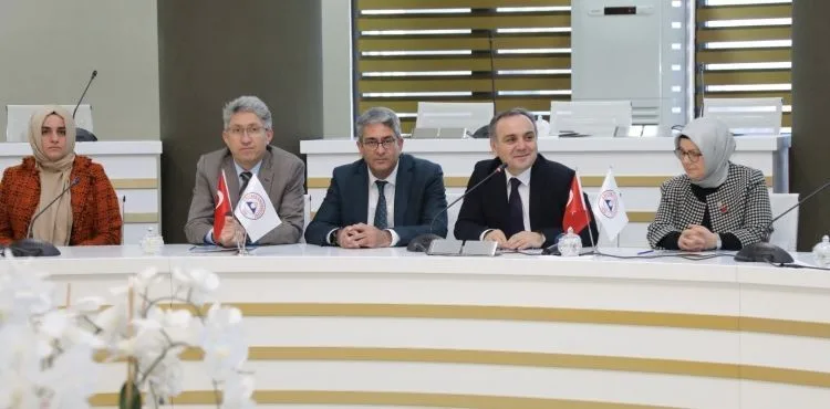ERÜ’de “Toplumda Sosyolojik Gelişmeler” Konulu Toplantı Düzenlendi